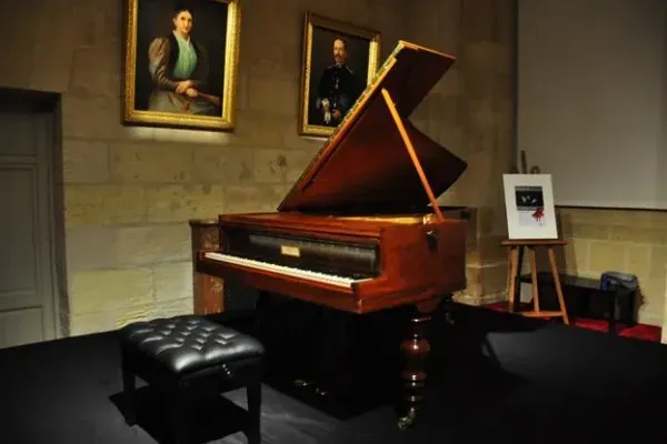 Piano à queue Pleyel Petit Patron de 1846webp