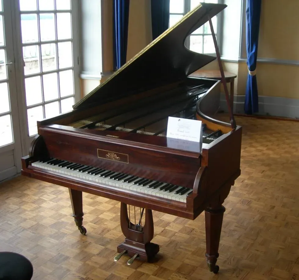 Piano à queue Erard de 1828webp