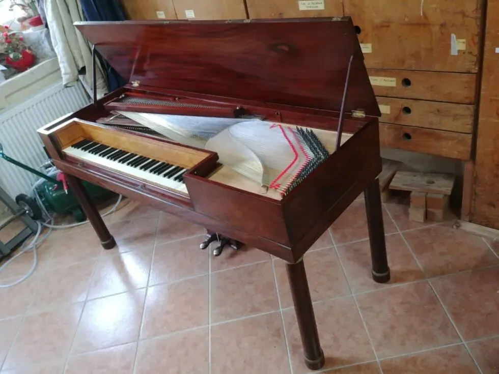 Pianoforte carré Charles Lemme de 1825webp
